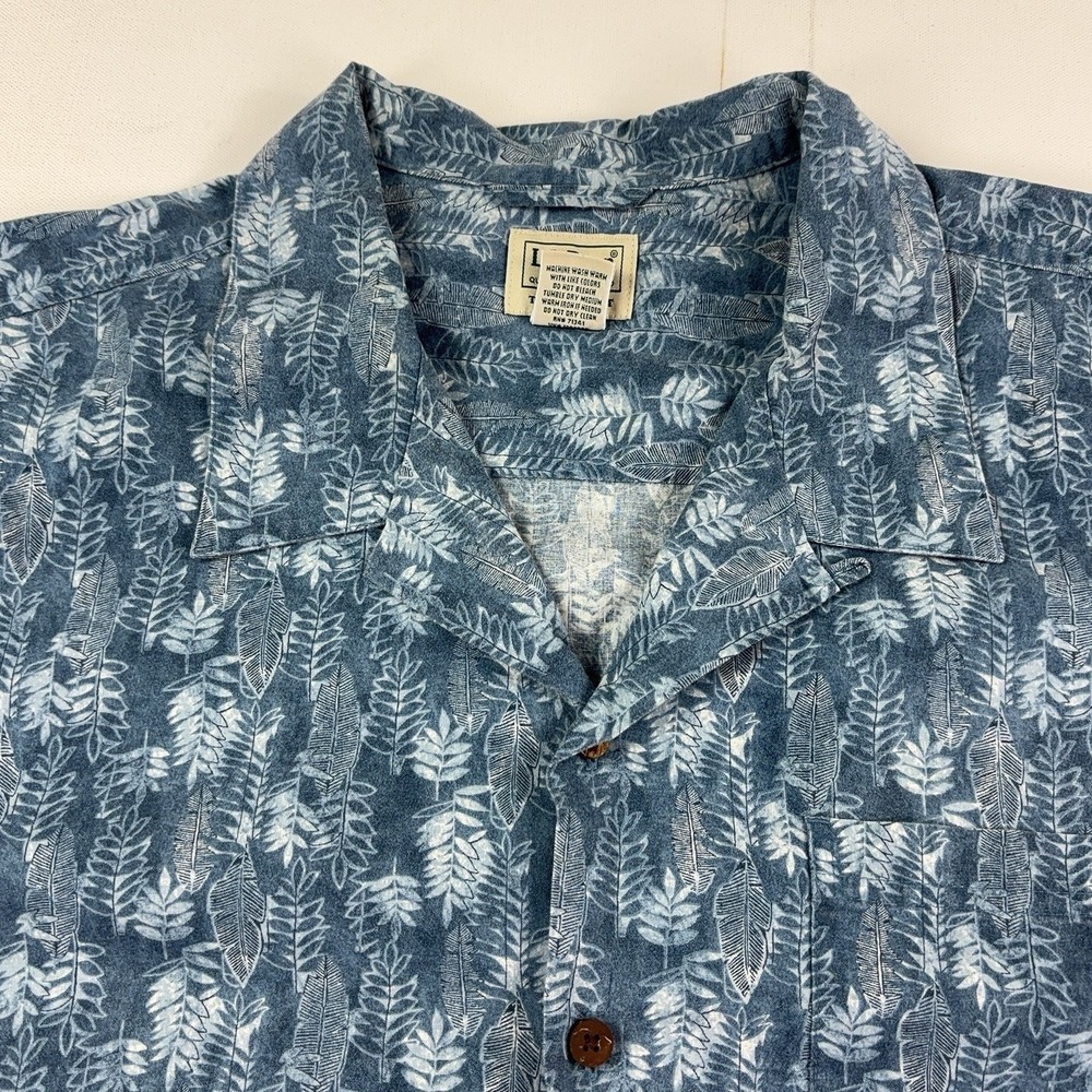 L.L. Bean Shirt Mens 2XL Blue Leaf Tropical Print Short Sleeve Button Up 300229